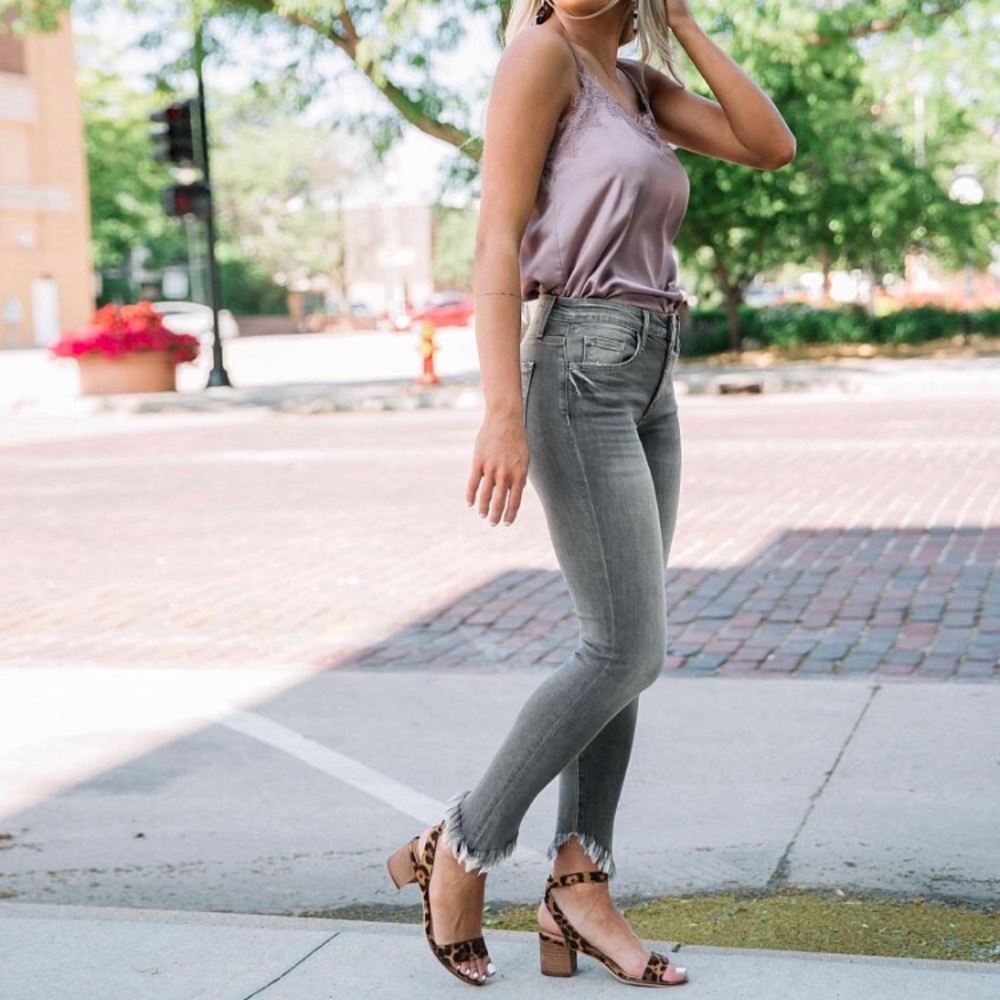 FLYING MONKEY Gray Distressed Denim